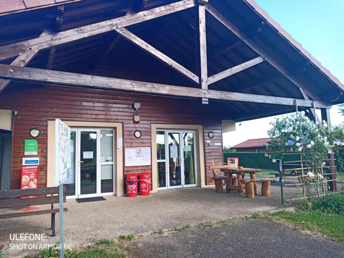 Camping Les Hirondelles Bourg-Sainte-Marie Zewnętrze zdjęcie