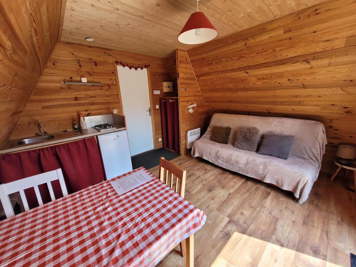 Camping Les Hirondelles Bourg-Sainte-Marie Zewnętrze zdjęcie