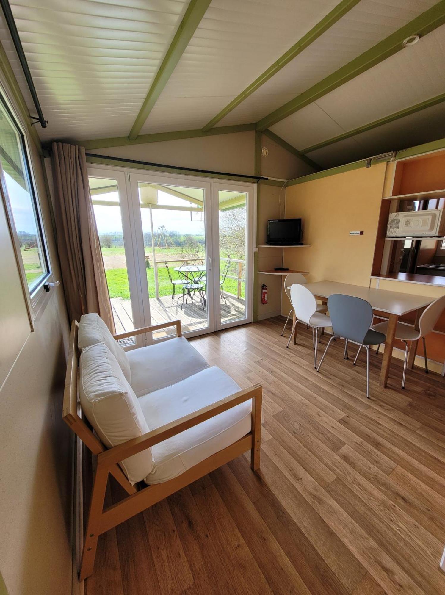 Camping Les Hirondelles Bourg-Sainte-Marie Zewnętrze zdjęcie