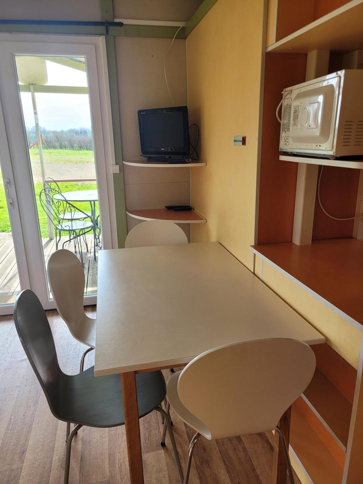 Camping Les Hirondelles Bourg-Sainte-Marie Zewnętrze zdjęcie